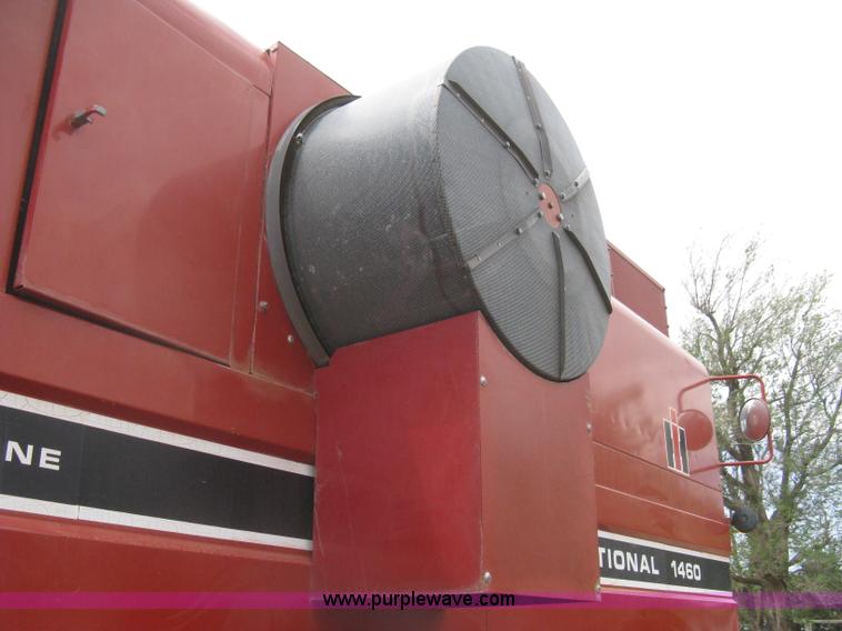 image for item G8279 1983 International 1460 Axial-Flow combine