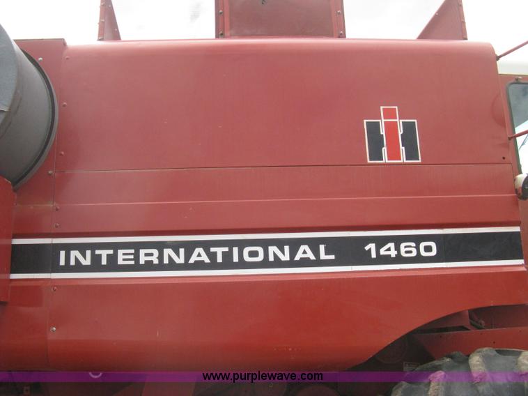 image for item G8279 1983 International 1460 Axial-Flow combine