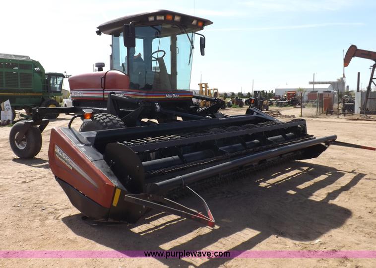 image for item H1939 2002 Mac Don 9352 Turbo swather