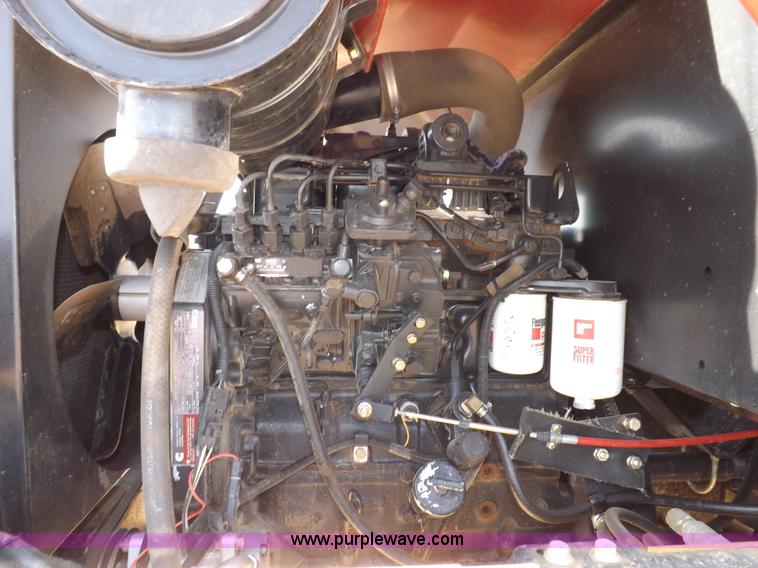 image for item H1939 2002 Mac Don 9352 Turbo swather