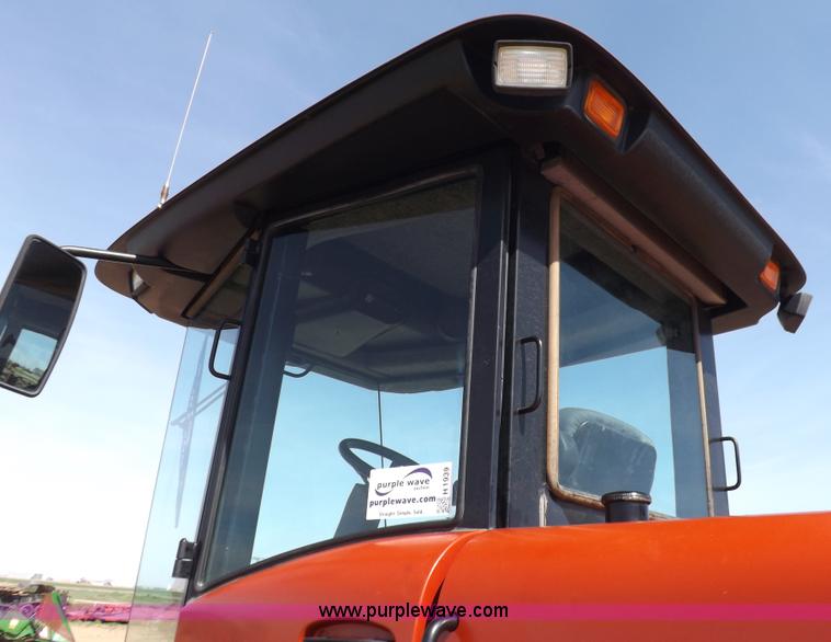 image for item H1939 2002 Mac Don 9352 Turbo swather