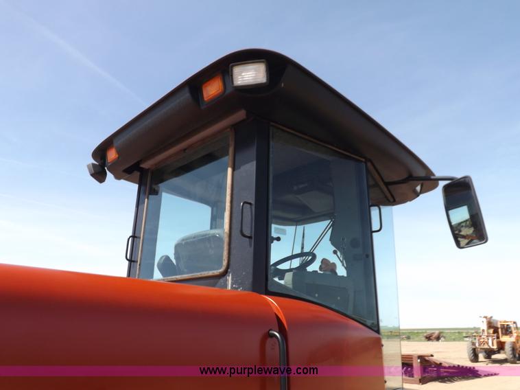 image for item H1939 2002 Mac Don 9352 Turbo swather