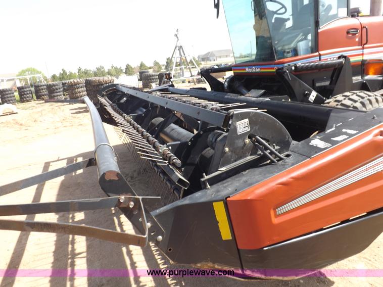 image for item H1939 2002 Mac Don 9352 Turbo swather