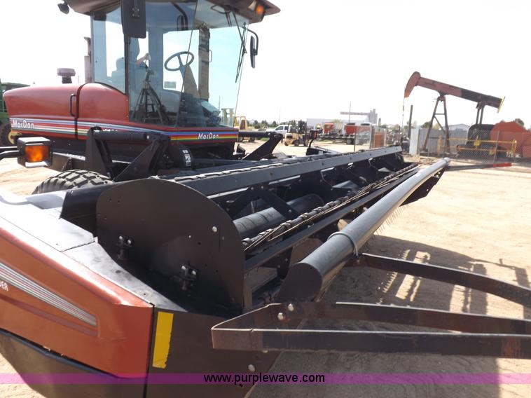 image for item H1939 2002 Mac Don 9352 Turbo swather