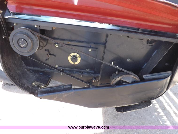 image for item H1939 2002 Mac Don 9352 Turbo swather