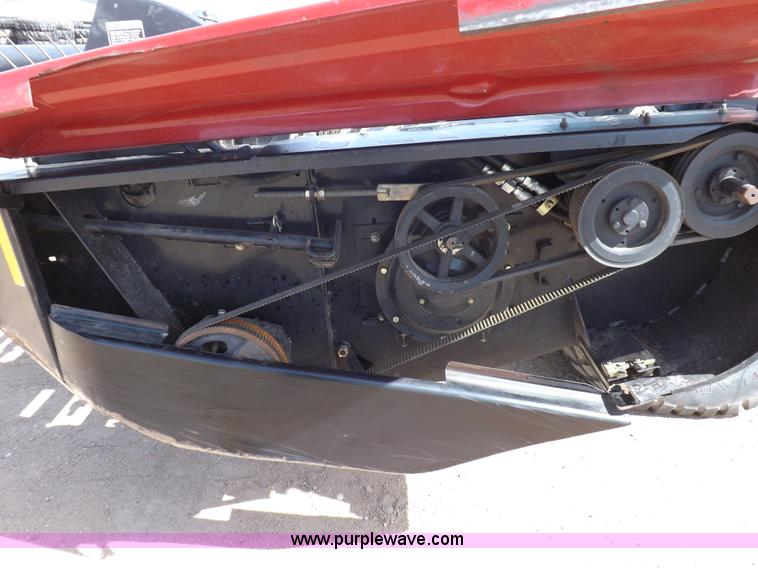 image for item H1939 2002 Mac Don 9352 Turbo swather