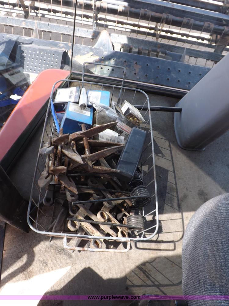 image for item H1939 2002 Mac Don 9352 Turbo swather