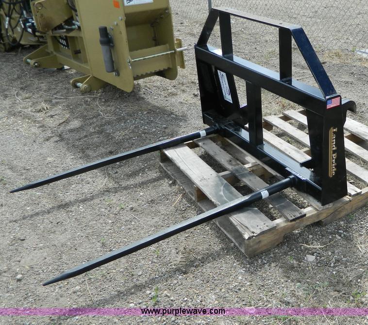 image for item H2474 Land Pride BSE20 bale spear