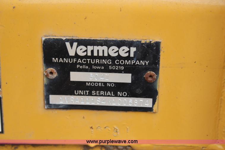 image for item H2661 1998 Vermeer 504 Super I round baler