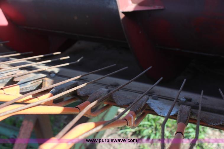 image for item H2675 International 810-20 rigid platform head