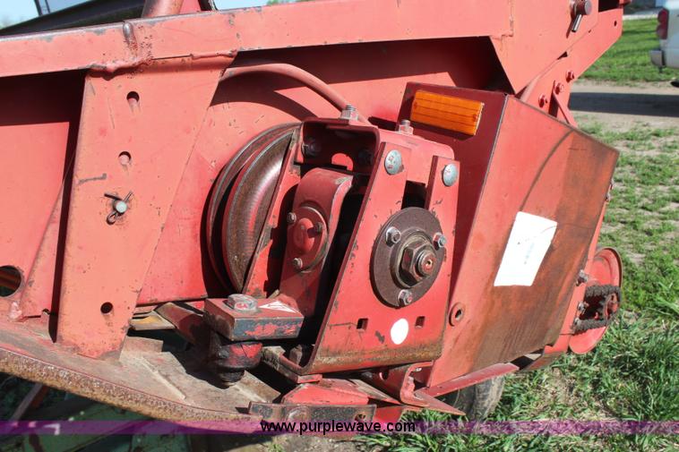 image for item H2675 International 810-20 rigid platform head