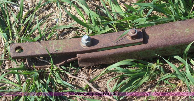 image for item H2675 International 810-20 rigid platform head