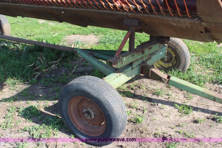 image for item H2675 International 810-20 rigid platform head