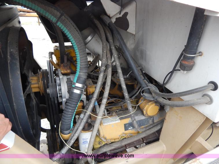 image for item H3402 Tyler Titan 3275 self-propelled sprayer