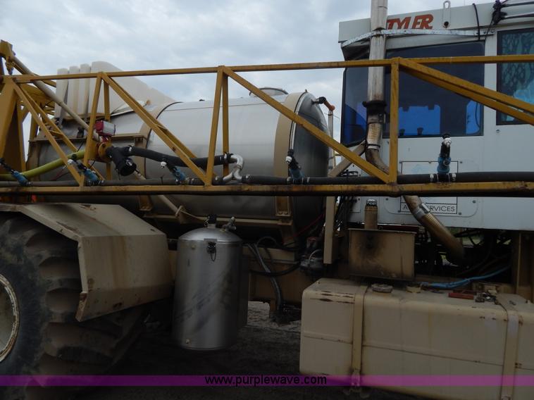 image for item H3402 Tyler Titan 3275 self-propelled sprayer