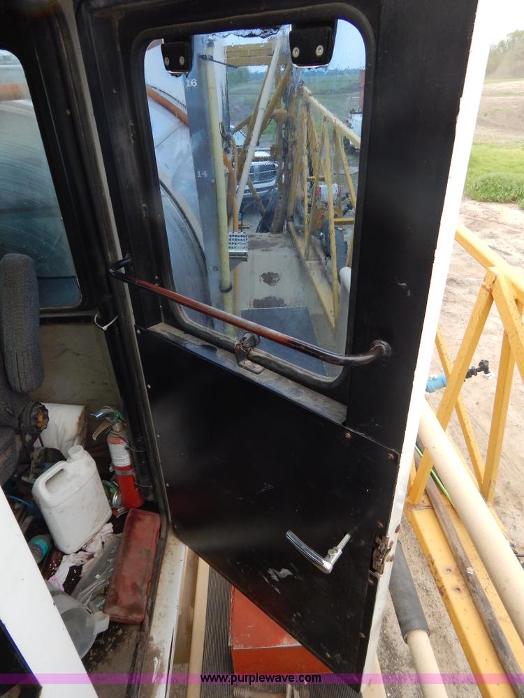 image for item H3402 Tyler Titan 3275 self-propelled sprayer