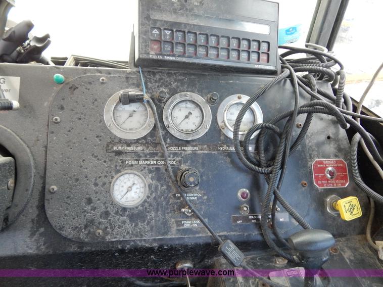 image for item H3402 Tyler Titan 3275 self-propelled sprayer