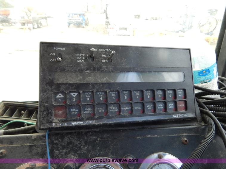 image for item H3402 Tyler Titan 3275 self-propelled sprayer