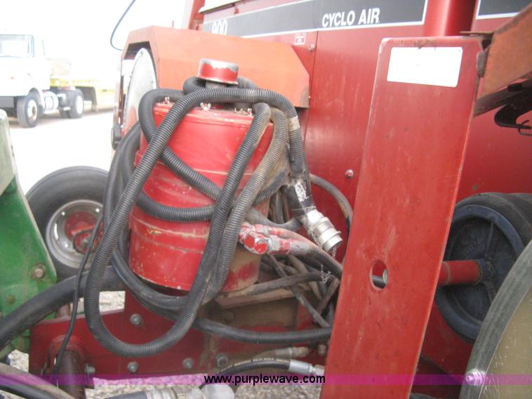 image for item H5476 Case IH 900 Cyclo Air 12 row planter