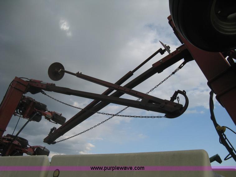 image for item H5476 Case IH 900 Cyclo Air 12 row planter