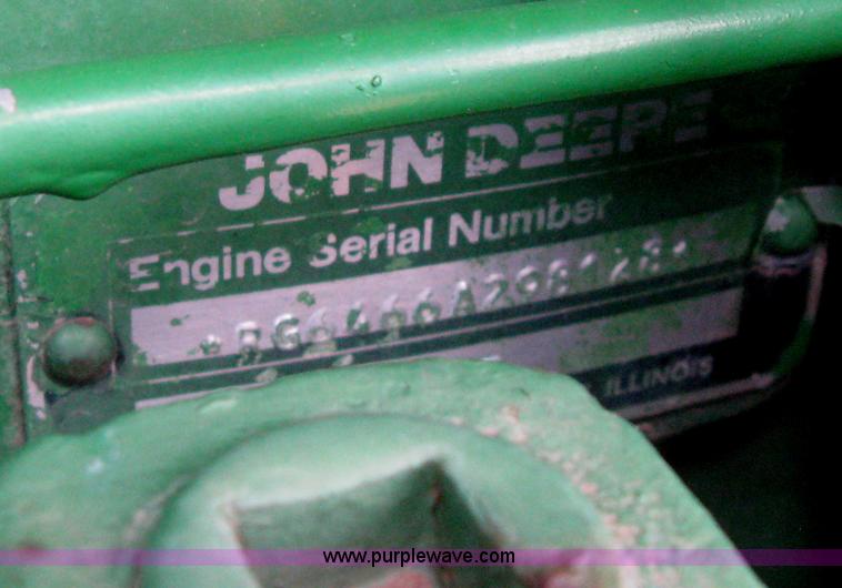 image for item H5479 1985 John Deere 4850 tractor