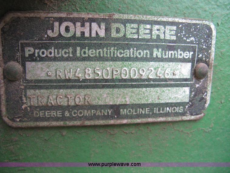 image for item H5479 1985 John Deere 4850 tractor