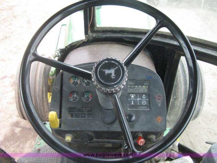 image for item H5479 1985 John Deere 4850 tractor