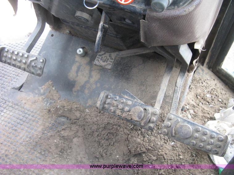 image for item H5479 1985 John Deere 4850 tractor