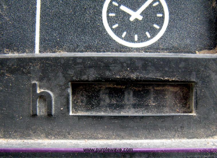 image for item H5479 1985 John Deere 4850 tractor