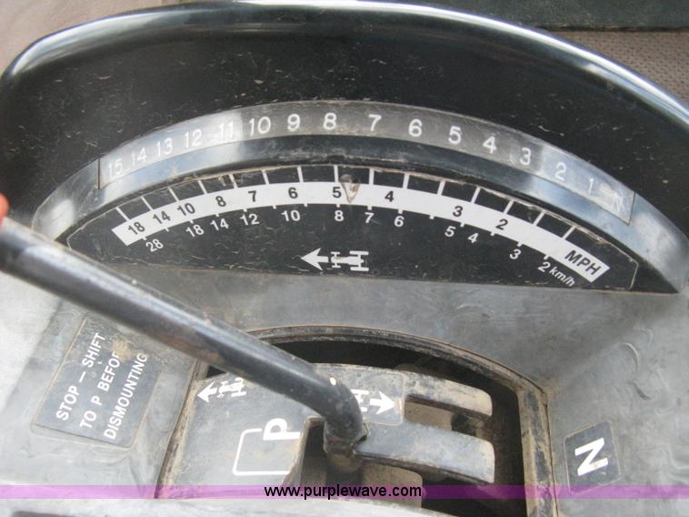 image for item H5479 1985 John Deere 4850 tractor