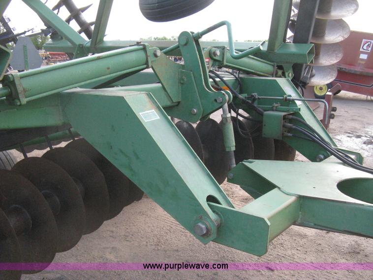 image for item H5492 John Deere 630 disk harrow