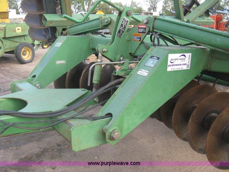 image for item H5492 John Deere 630 disk harrow