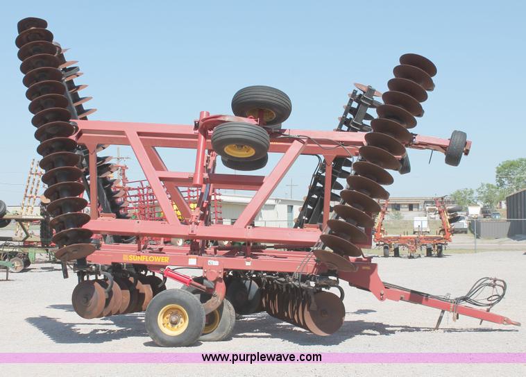 image for item H5664 Sunflower 1433-35 tandem offset disk