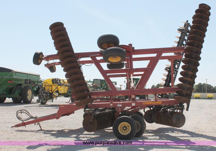 image for item H5664 Sunflower 1433-35 tandem offset disk