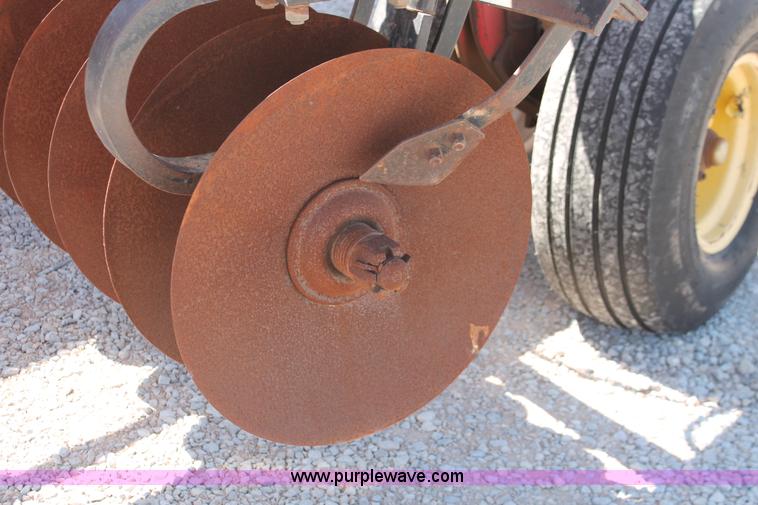 image for item H5664 Sunflower 1433-35 tandem offset disk