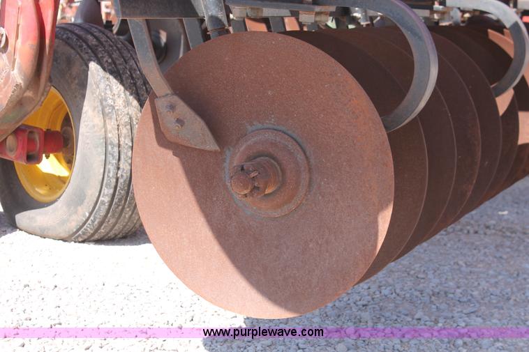 image for item H5664 Sunflower 1433-35 tandem offset disk