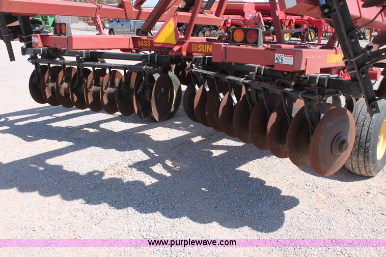 image for item H5664 Sunflower 1433-35 tandem offset disk