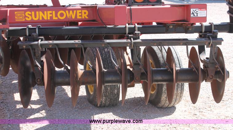 image for item H5664 Sunflower 1433-35 tandem offset disk