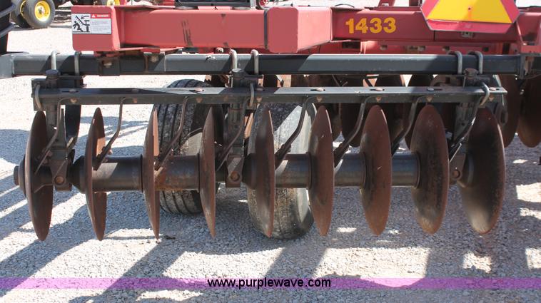 image for item H5664 Sunflower 1433-35 tandem offset disk