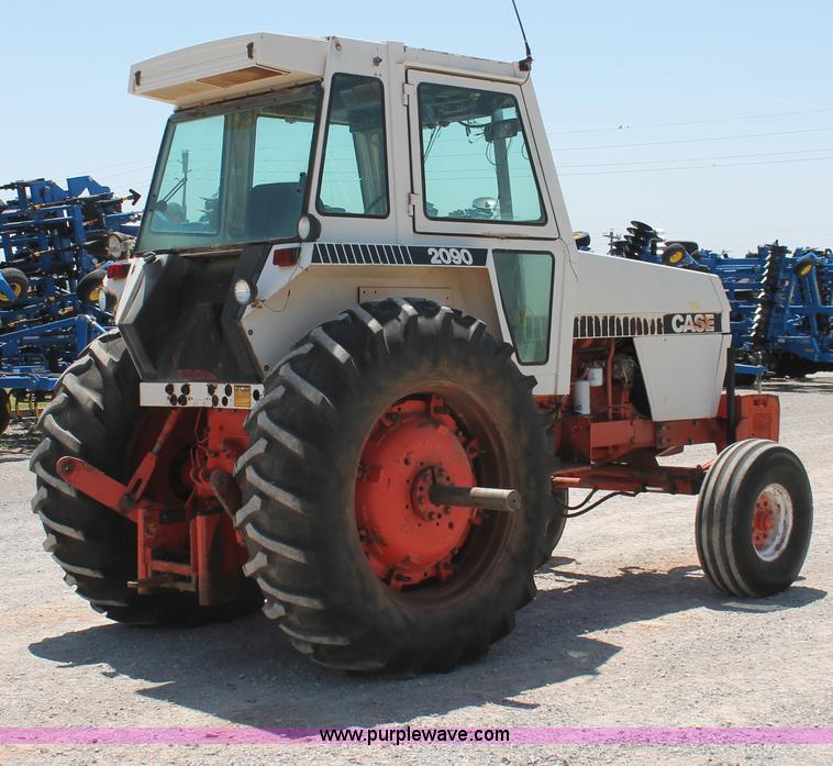 image for item H5665 1983 Case 2090 tractor