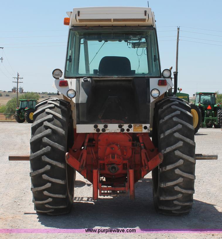 image for item H5665 1983 Case 2090 tractor