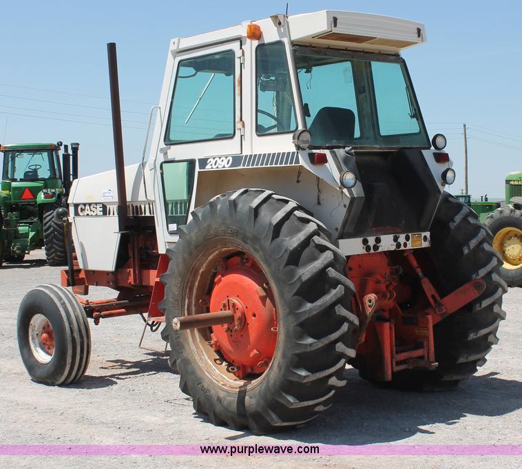 image for item H5665 1983 Case 2090 tractor