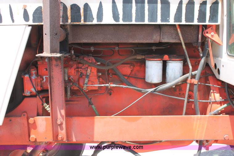 image for item H5665 1983 Case 2090 tractor