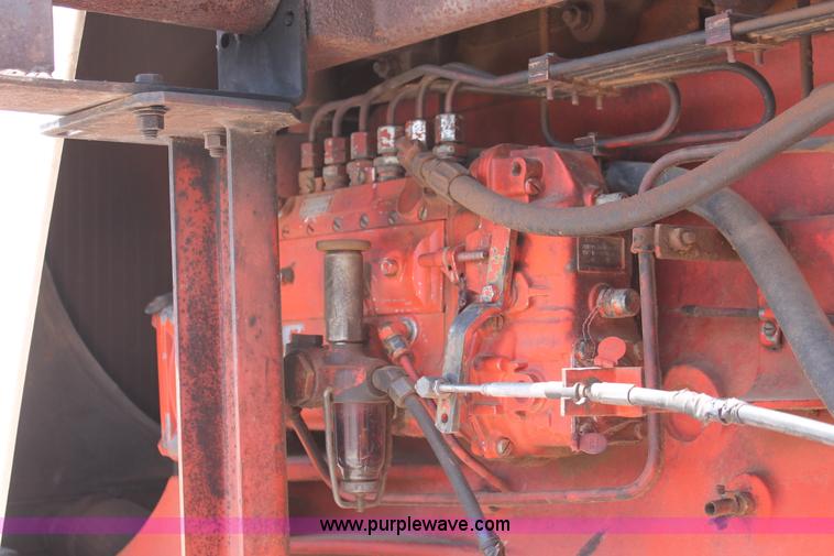 image for item H5665 1983 Case 2090 tractor