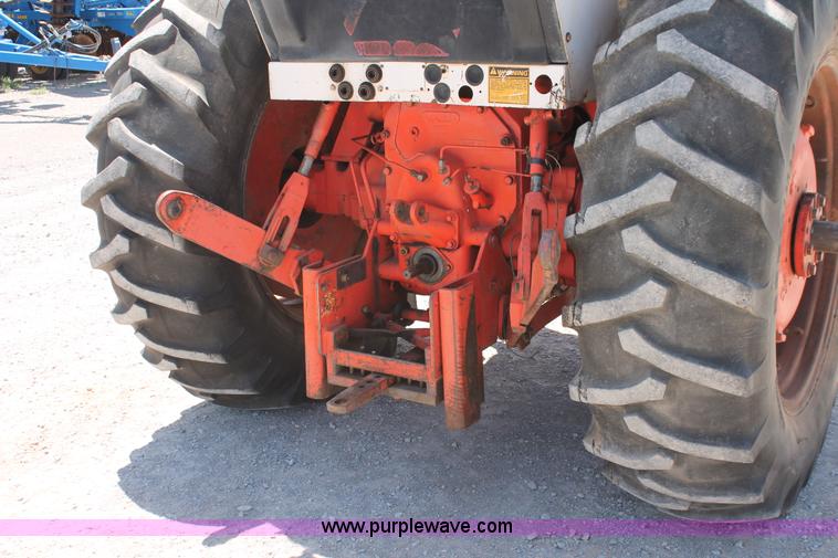 image for item H5665 1983 Case 2090 tractor