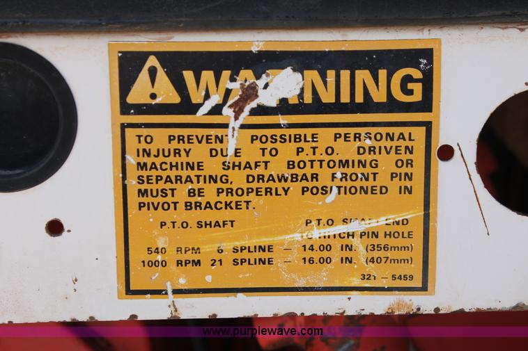 image for item H5665 1983 Case 2090 tractor