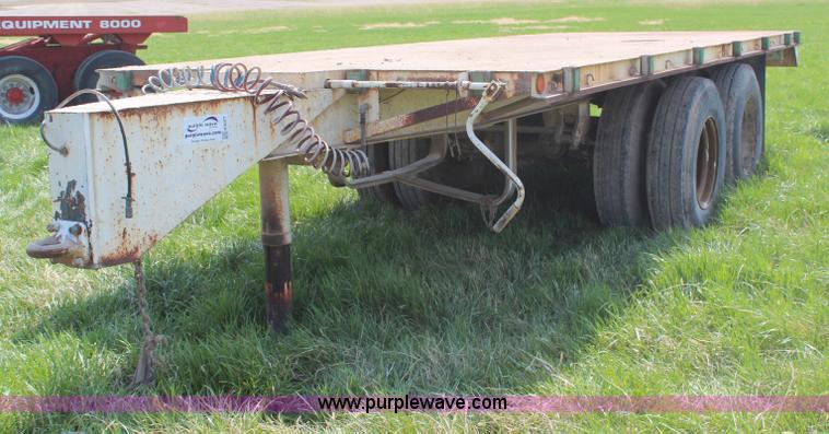 image for item H6077 1961 Lufkin TBF45 flatbed trailer