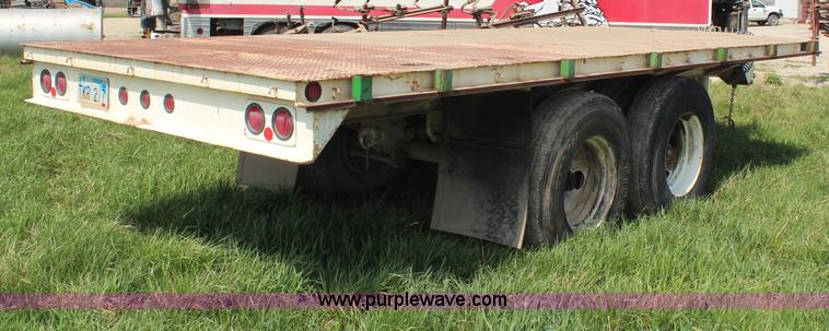 image for item H6077 1961 Lufkin TBF45 flatbed trailer