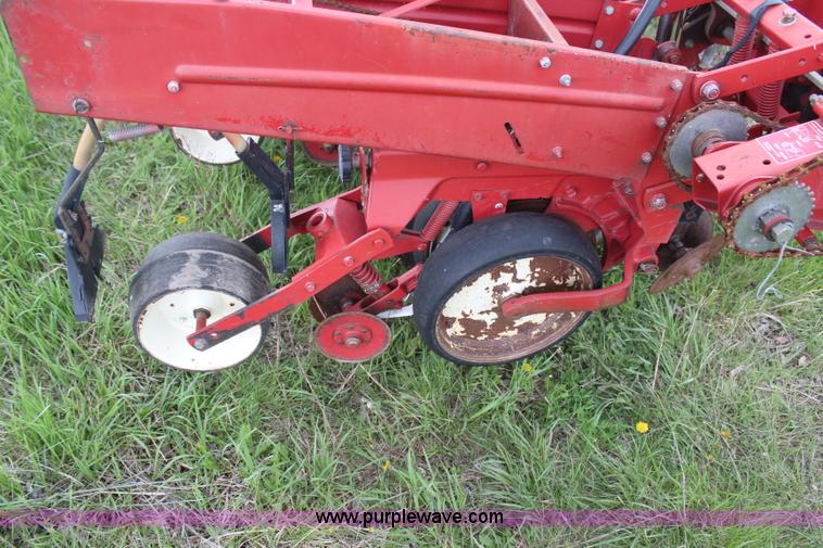 image for item H6110 International Cyclo Air 800 planter