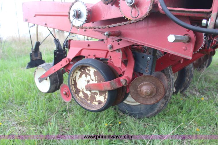 image for item H6110 International Cyclo Air 800 planter